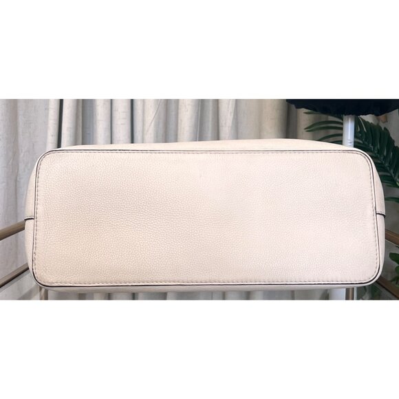 Authentic Tory Burch Winter White Leather Mcgraw Shoulder Bag - Picture 6 of 10